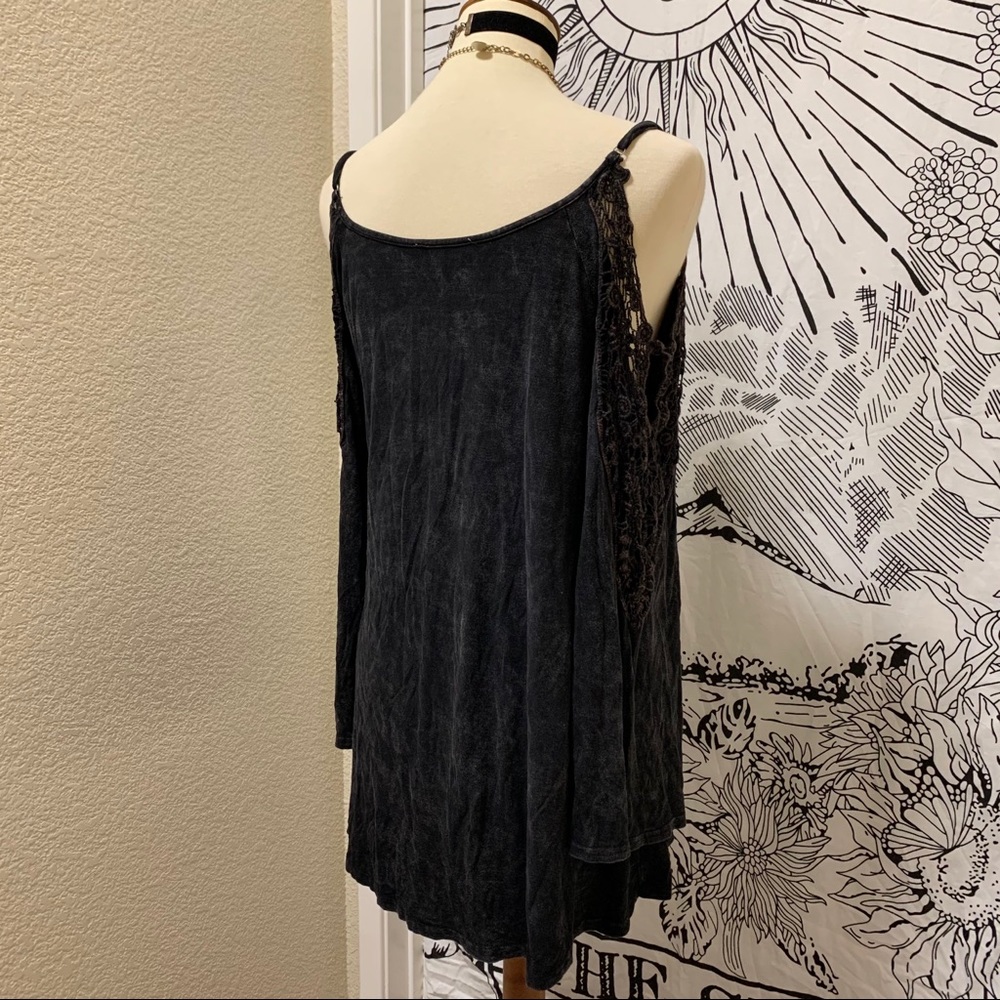 🌈 Amazing Lace off shoulders top - Picture 11 of 13